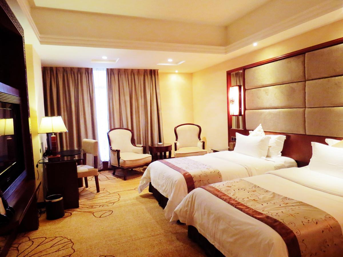 Rongjiang Hotel Jieyang Exterior foto